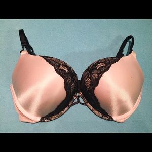 NEW ** Victoria Secret Bra